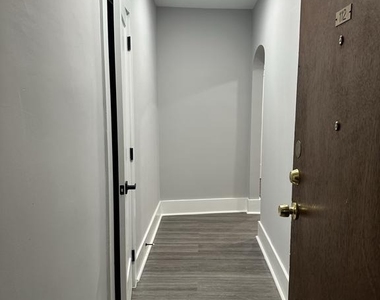 200-15 W Sedgwick Street - Photo Thumbnail 7