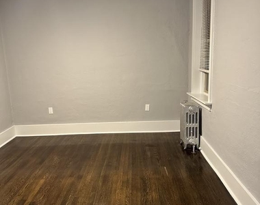 200-15 W Sedgwick Street - Photo Thumbnail 11