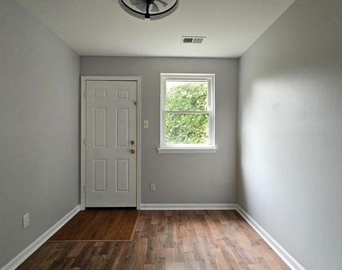 2833 Norcross Lane - Photo Thumbnail 21