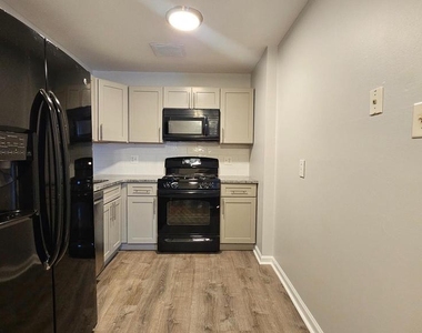 2833 Norcross Lane - Photo Thumbnail 8