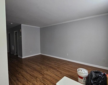 2833 Norcross Lane - Photo Thumbnail 3