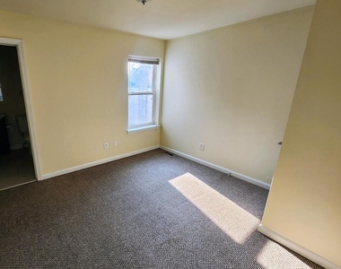 415 N 41st Street - Photo Thumbnail 13