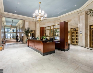 1600 Arch Street - Photo Thumbnail 7