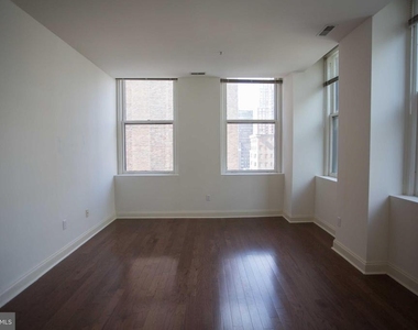 1600-2 Walnut Street - Photo Thumbnail 8