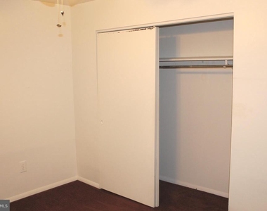 167 Parker Avenue - Photo Thumbnail 13