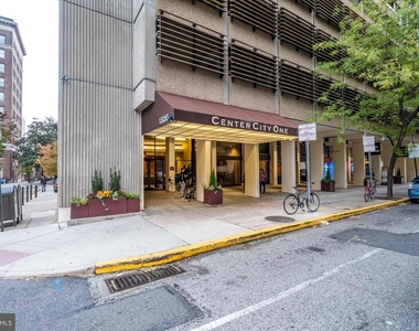 1326 Spruce Street - Photo Thumbnail 24
