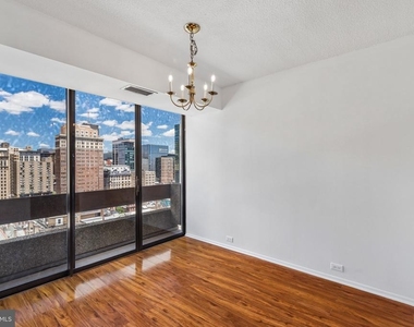 1326 Spruce Street - Photo Thumbnail 6