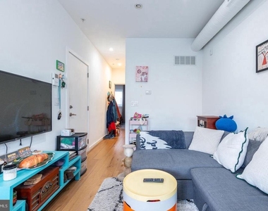 2228 Frankford Avenue - Photo Thumbnail 3