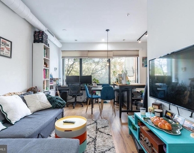 2228 Frankford Avenue - Photo Thumbnail 2