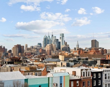 427 Monroe Street - Photo Thumbnail 8