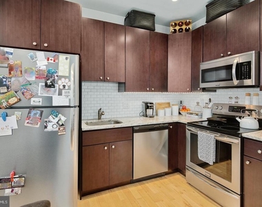 427 Monroe Street - Photo Thumbnail 1