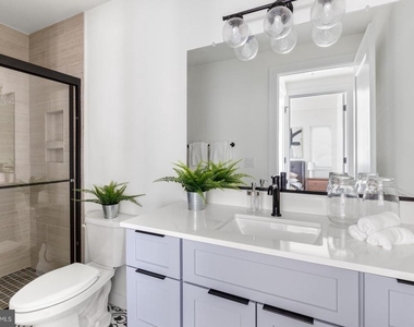 2401 Frankford Avenue - Photo Thumbnail 16