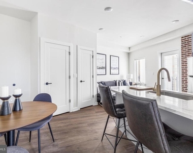 2401 Frankford Avenue - Photo Thumbnail 4