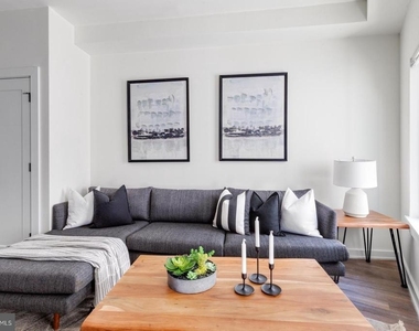 2401 Frankford Avenue - Photo Thumbnail 7