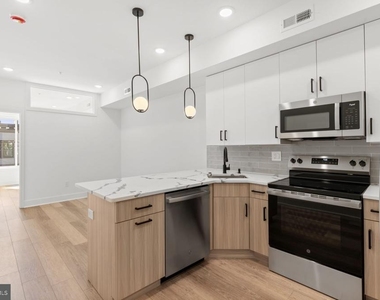 2631 Cecil B Moore Avenue - Photo Thumbnail 3