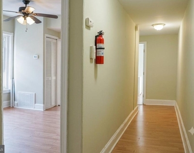 444 W Bringhurst Street - Photo Thumbnail 6