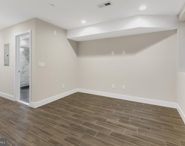 1250 N 25th Street - Photo Thumbnail 32