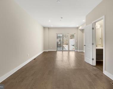 1250 N 25th Street - Photo Thumbnail 10
