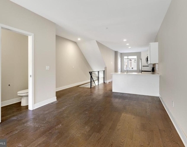 1250 N 25th Street - Photo Thumbnail 11