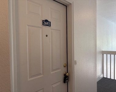 2692 S Knightsbridge Circle - Photo Thumbnail 1