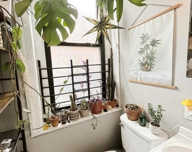 119 W Susquehanna Avenue - Photo Thumbnail 6