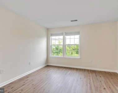 201 Susan Circle - Photo Thumbnail 12