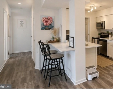1129 W Main Street - Photo Thumbnail 6