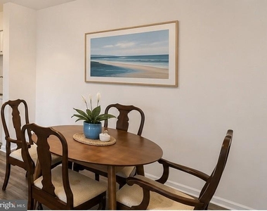 1129 W Main Street - Photo Thumbnail 5
