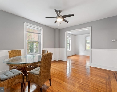 809 Ardmore Avenue - Photo Thumbnail 8