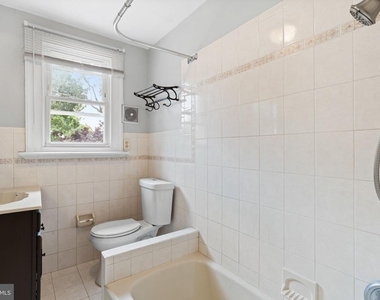 809 Ardmore Avenue - Photo Thumbnail 22
