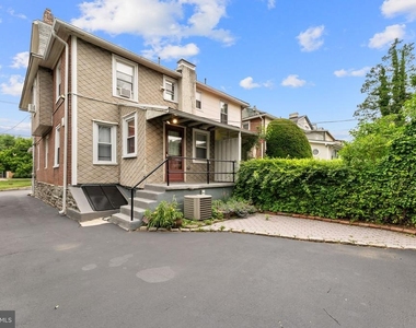 809 Ardmore Avenue - Photo Thumbnail 31
