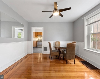 809 Ardmore Avenue - Photo Thumbnail 7