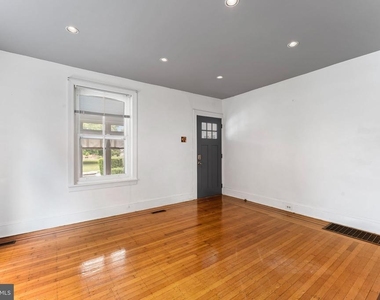 809 Ardmore Avenue - Photo Thumbnail 4