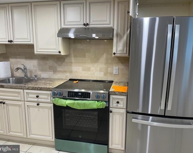 136 Garrett Avenue - Photo Thumbnail 20