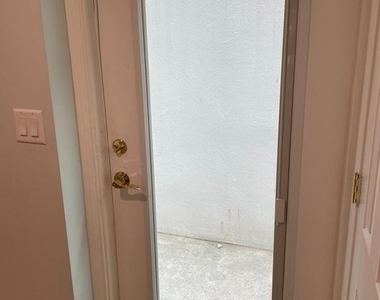 136 Garrett Avenue - Photo Thumbnail 33