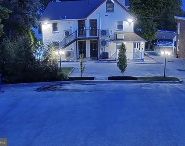 136 Garrett Avenue - Photo Thumbnail 4