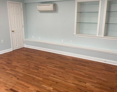 136 Garrett Avenue - Photo Thumbnail 14