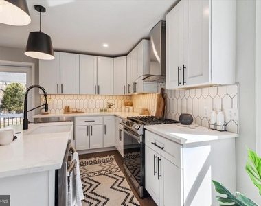 933 Henry Avenue - Photo Thumbnail 17
