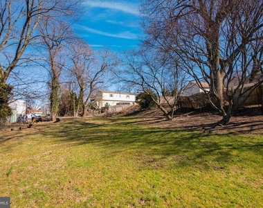 933 Henry Avenue - Photo Thumbnail 42