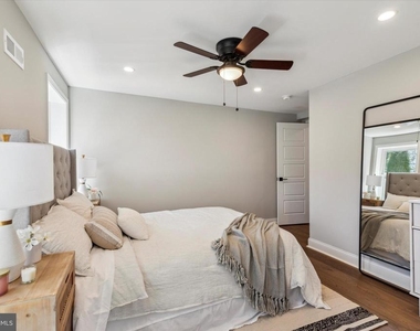 933 Henry Avenue - Photo Thumbnail 27
