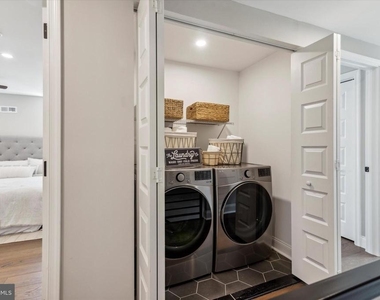 933 Henry Avenue - Photo Thumbnail 31