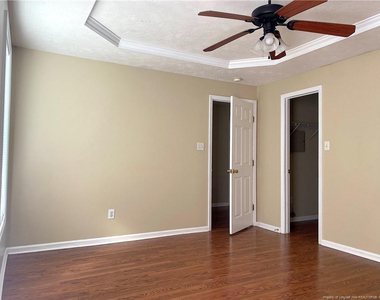 675 Americana Drive - Photo Thumbnail 8