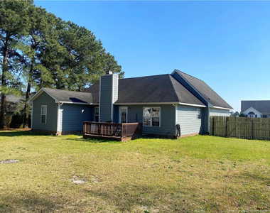 675 Americana Drive - Photo Thumbnail 15