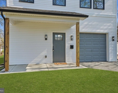 43 Palm Lane - Photo Thumbnail 2