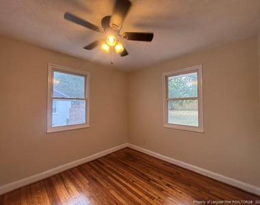 469 Mcphee Drive - Photo Thumbnail 11
