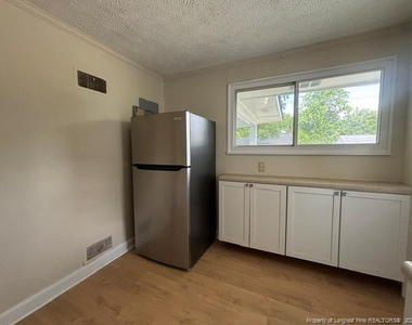 469 Mcphee Drive - Photo Thumbnail 2