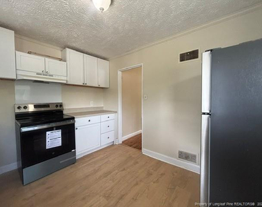 469 Mcphee Drive - Photo Thumbnail 3