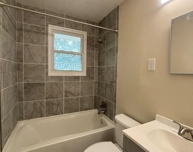 469 Mcphee Drive - Photo Thumbnail 9