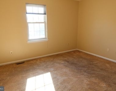 4581 Green Tree Road - Photo Thumbnail 16