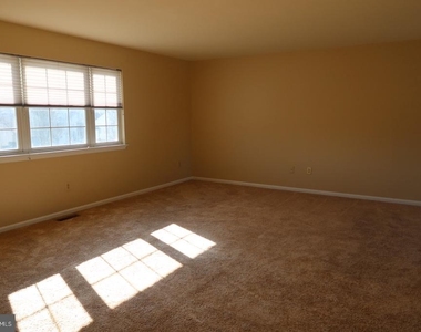 4581 Green Tree Road - Photo Thumbnail 7